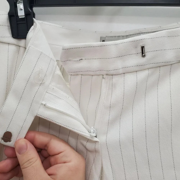 Guess Women's Vintage White Dashed Pinstripe Stretch Low Rise Trousers Size 28 - Picture 3 of 7